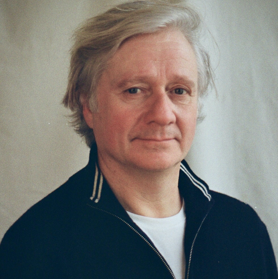 Diederik De Groot with gray backround